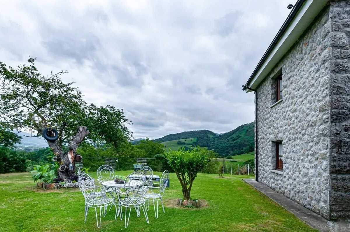 Maison 100 m² avec cheminée à Isongo - Photo 1