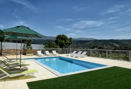 Villa Celorico de Basto : piscine privée 9 x 5 m, 6 chambres : photo 2