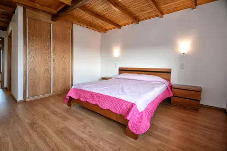 Villa Celorico de Basto : piscine privée 9 x 5 m, 6 chambres : photo 8