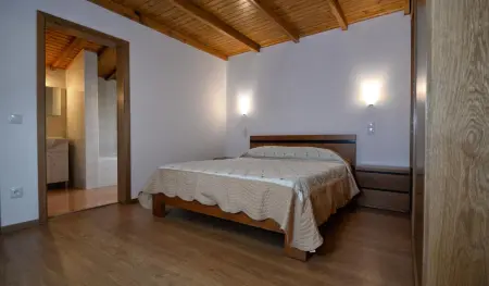 Villa Celorico de Basto : piscine privée 9 x 5 m, 6 chambres : photo 12