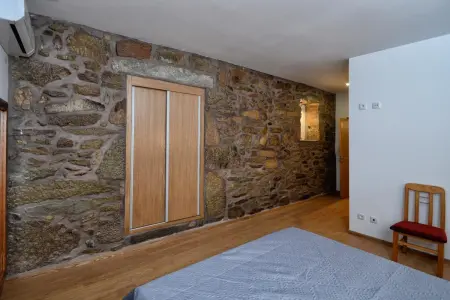 Villa Celorico de Basto : piscine privée 9 x 5 m, 6 chambres : photo 45