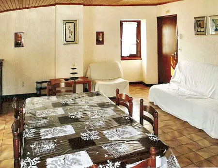 Location maison à Mostuéjouls, Maison charmante avec vue sur la montagne, Mostuéjouls