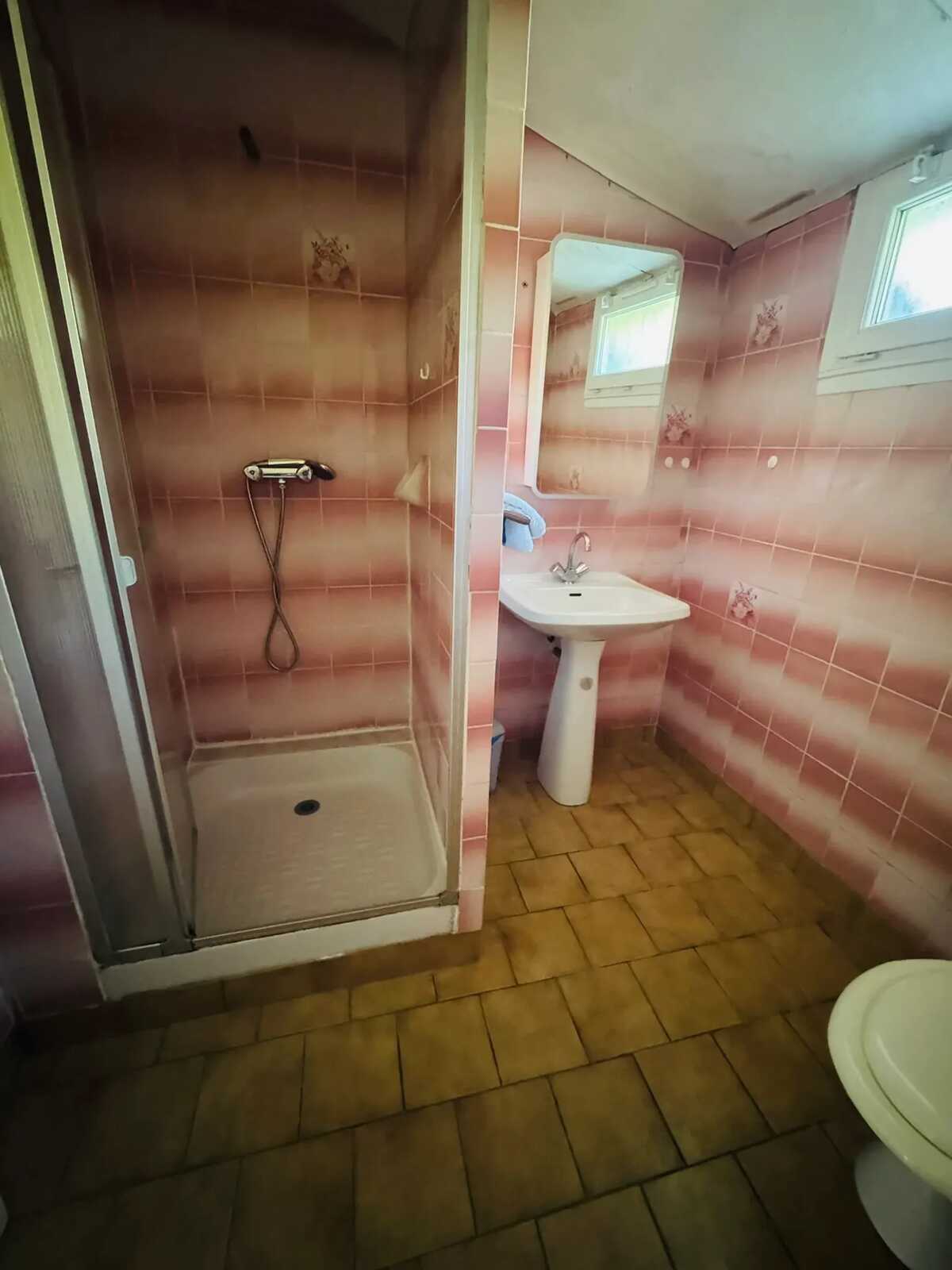 Appartement 3 personnes avec jardin privé à Néris-les-Bains - Photo 4