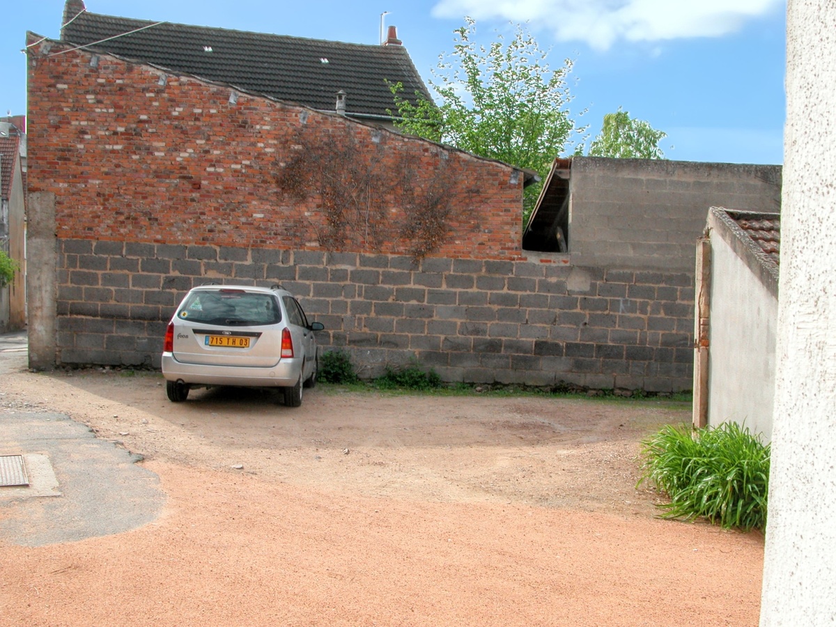 Appartement 3 personnes avec jardin privé à Néris-les-Bains - Photo 11