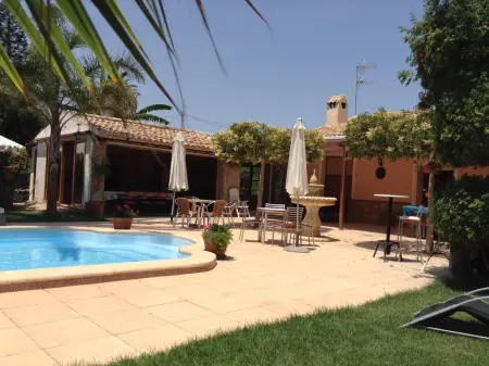 Villa spacieuse avec piscine près de la plage à Alicante - Photo 31