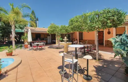 Villa spacieuse avec piscine près de la plage à Alicante - Photo 35