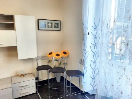 Appartement charmant à Genova - 70 m² - Parking inclus - Photo 3