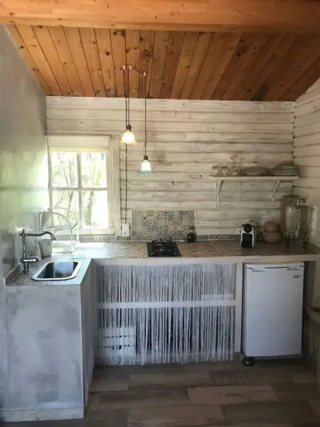 Bungalow avec piscine privée et jardin clôturé à Madrigueras : photo 9