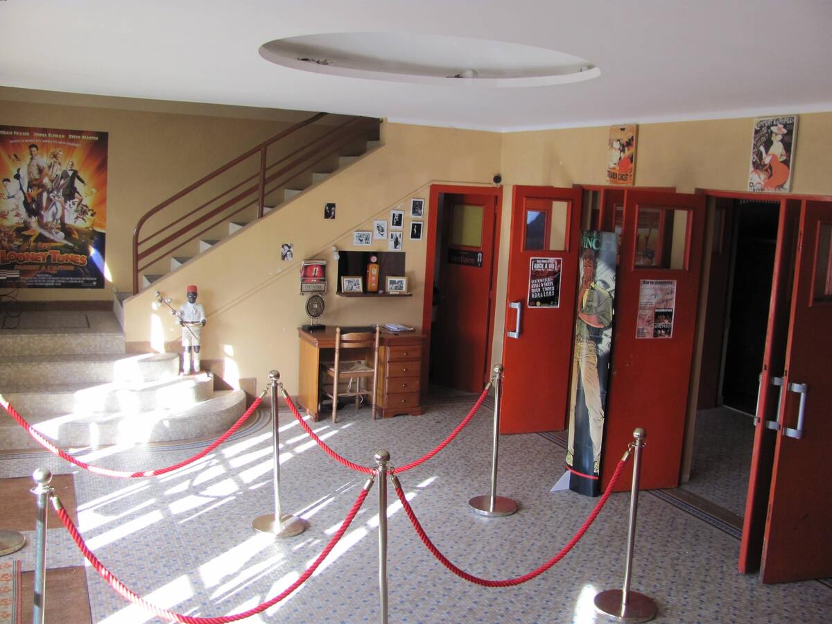 Ancien théâtre atypique, 6 chambres, jardin 500m² - Photo 12