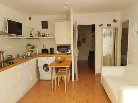 Appartement 34 m² à Roquebrune-sur-Argens, vue mer et piscine : photo 11
