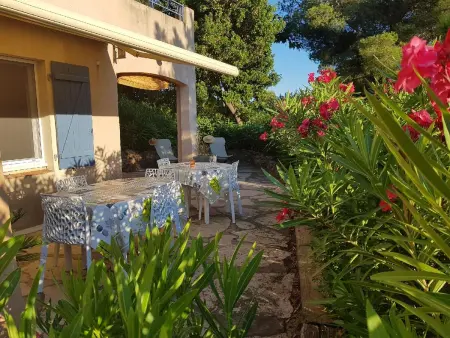 Appartement 34 m² à Roquebrune-sur-Argens, vue mer et piscine : photo 18