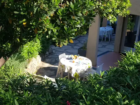 Appartement 34 m² à Roquebrune-sur-Argens, vue mer et piscine : photo 19