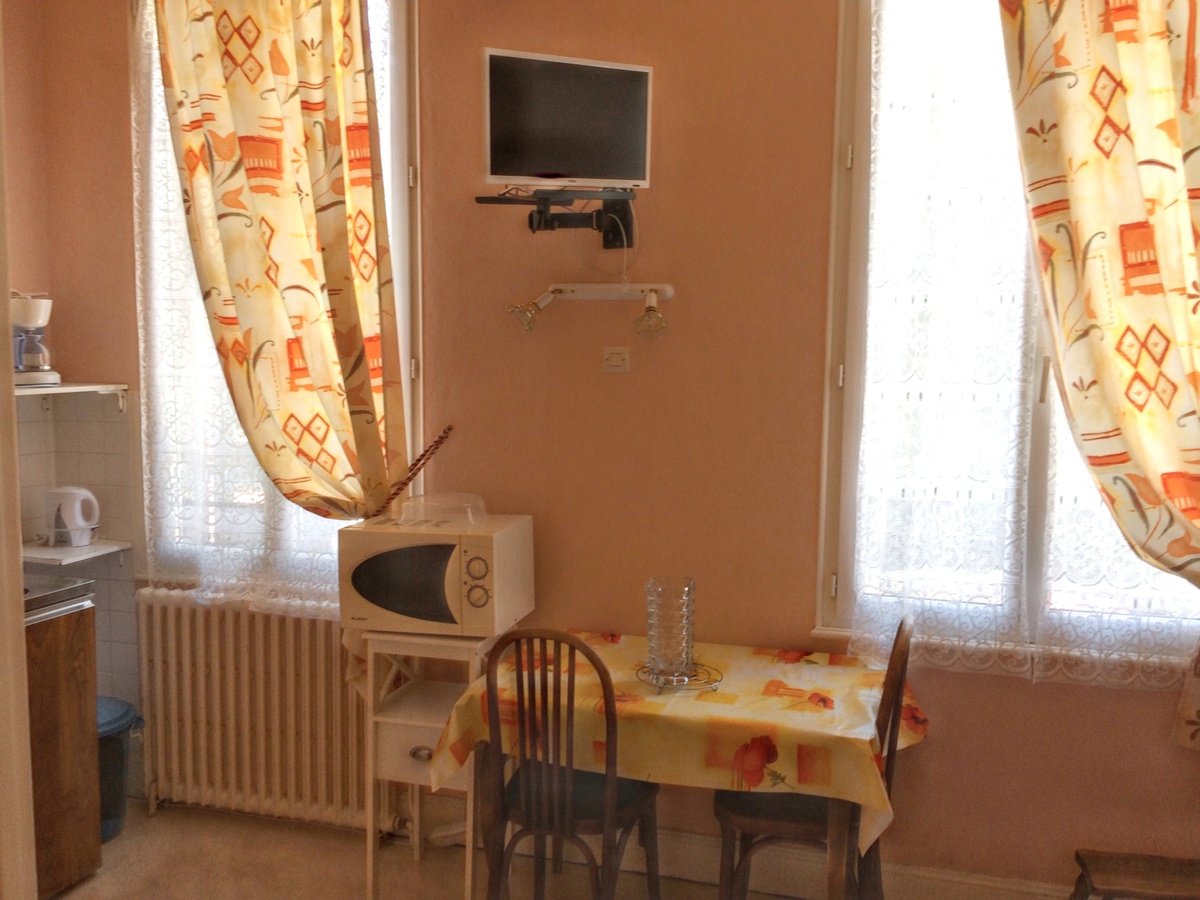 Studio 18 m² avec jardin clôturé à Néris-les-Bains - Photo 21