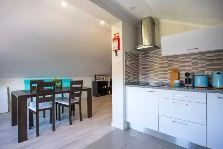 Maison avec piscine partagée et jardin clos à Atalaia, 8 pers. : photo 8
