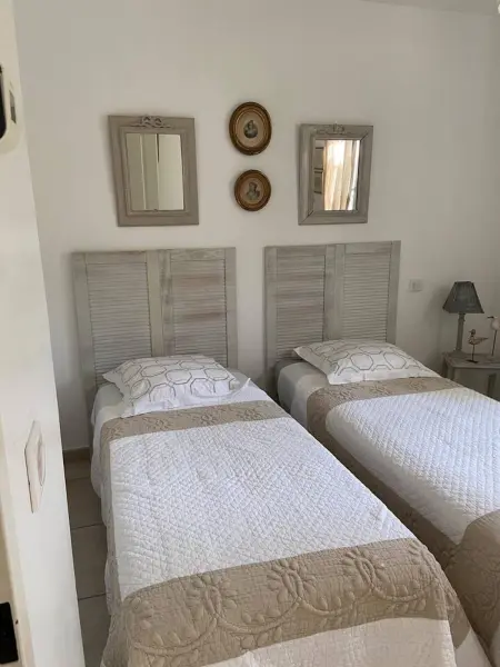 Villa de charme à Mallemort avec piscine privée chauffée : photo 14