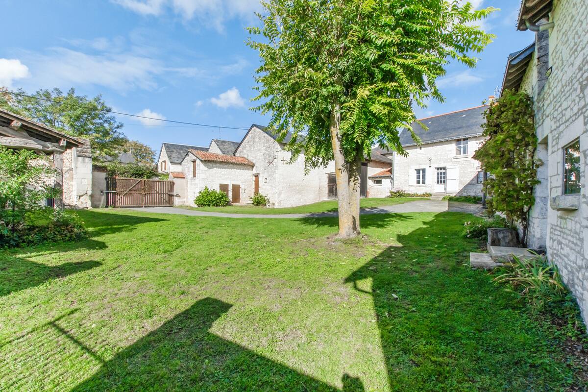 Maison 3 étoiles à Assay, jacuzzi et terrain de jeux - Photo 1