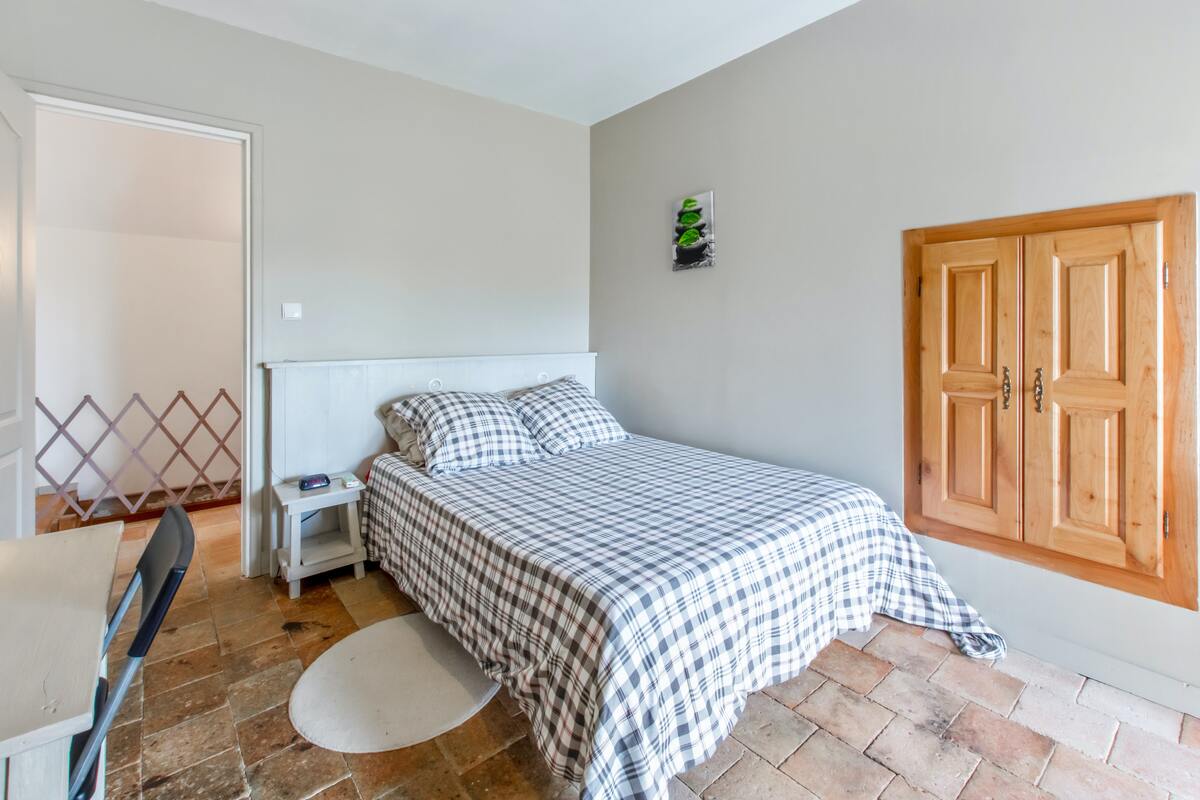 Maison 3 étoiles à Assay, jacuzzi et terrain de jeux - Photo 10