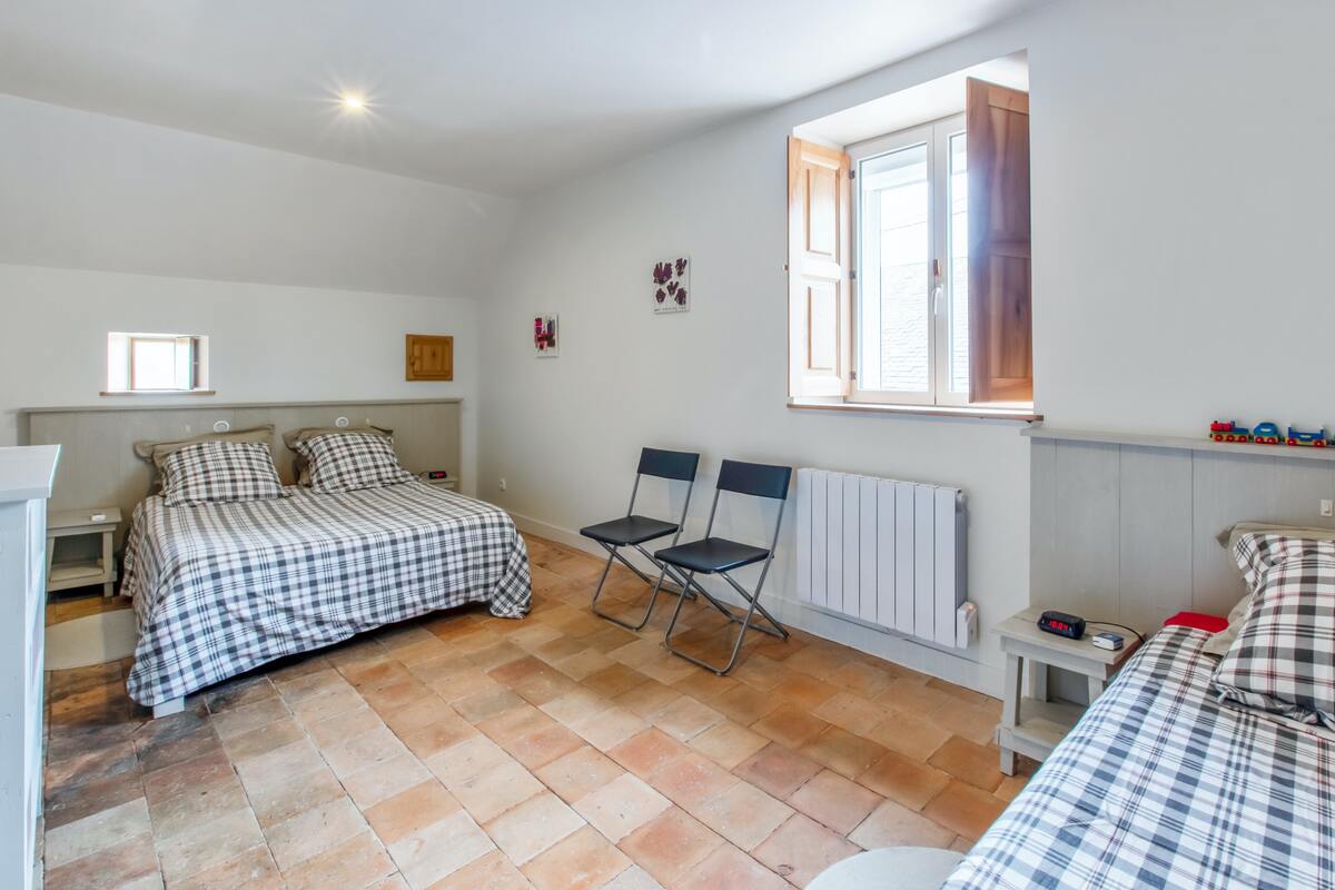 Maison 3 étoiles à Assay, jacuzzi et terrain de jeux - Photo 18