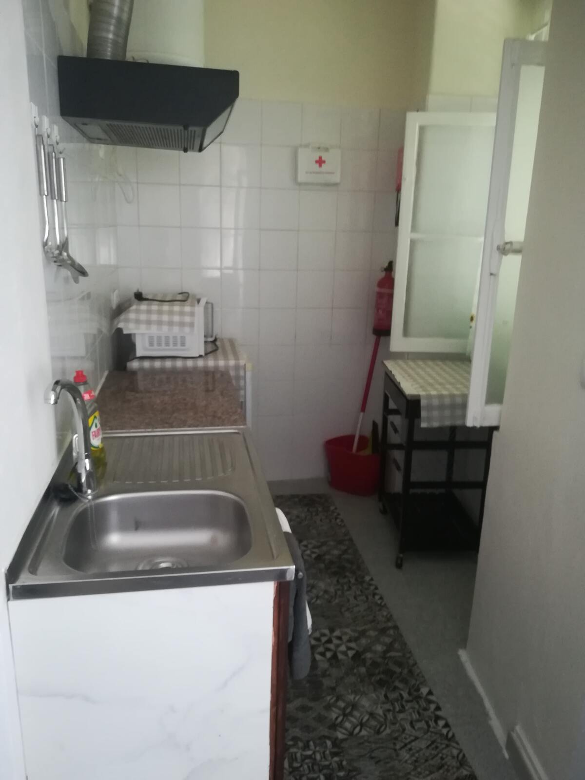 Studio 20 m² à Funchal avec terrasse ensoleillée - Photo 3