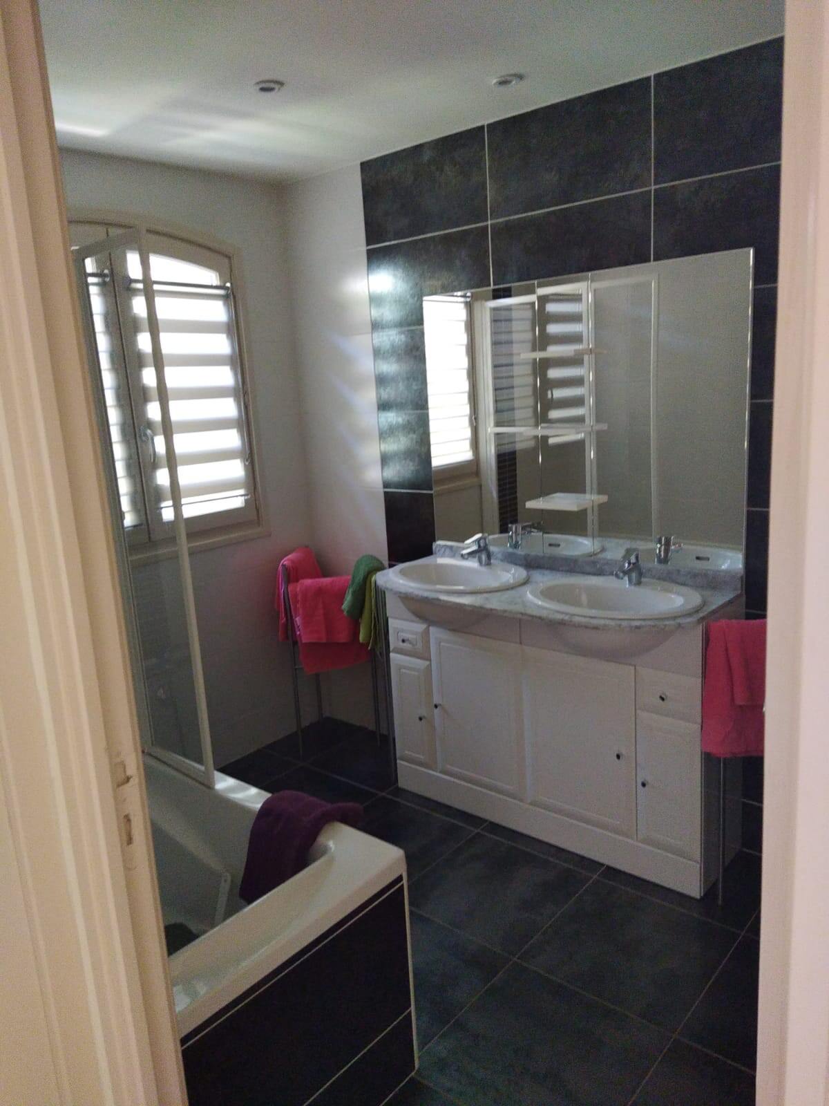 Maison 6 pers. à Nant avec piscine et vues montagnes - Photo 4