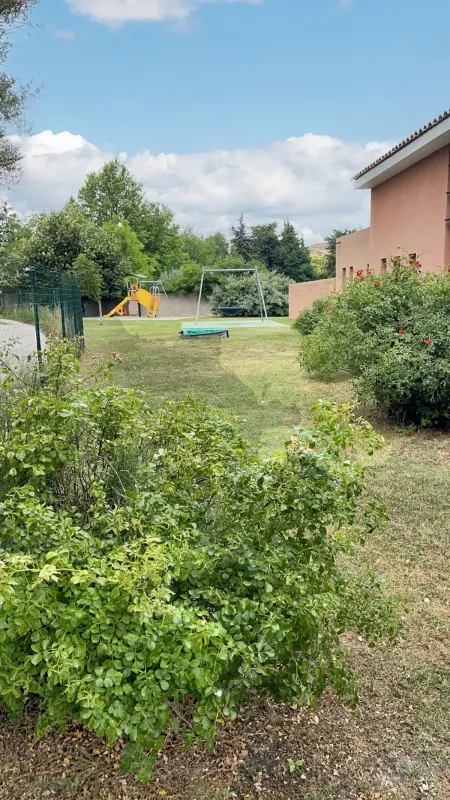 Maison avec piscine partagée et vue lac, Saint-Saturnin-lès-Avignon : photo 7