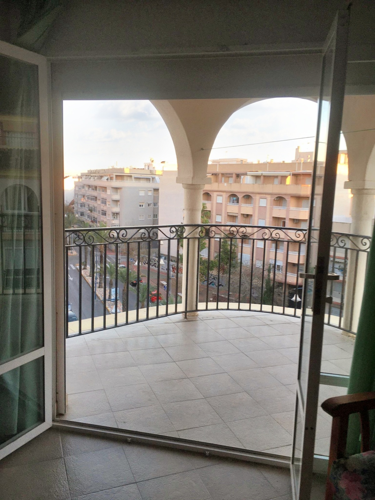 Appartement 2 chambres vue mer à Torrevieja, balcon privé - Photo 2