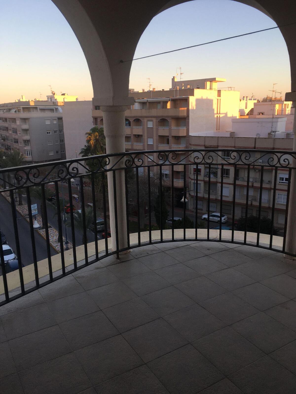 Appartement 2 chambres vue mer à Torrevieja, balcon privé - Photo 13