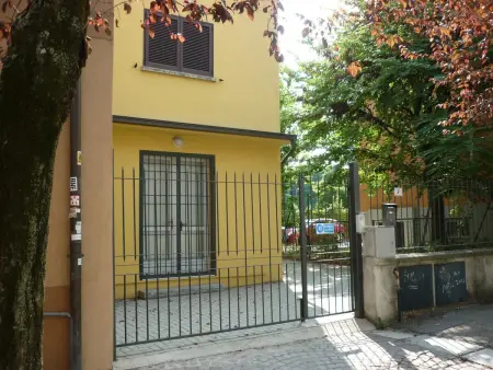 Location appartement à Bologna, Studio moderne à Bologna avec climatisation 40 m²