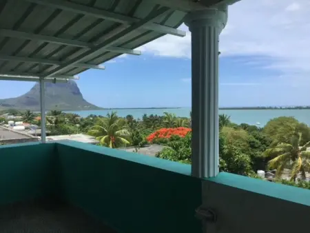 Appartement vue mer à La Gaulette, terrasse et climatisation : photo 6