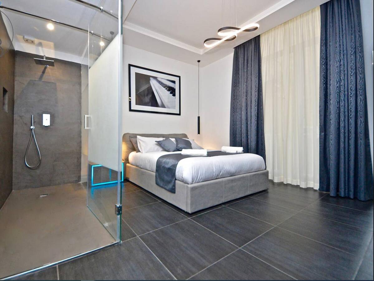 Appartement 90 m² avec balcon privé à Napoli - Photo 4