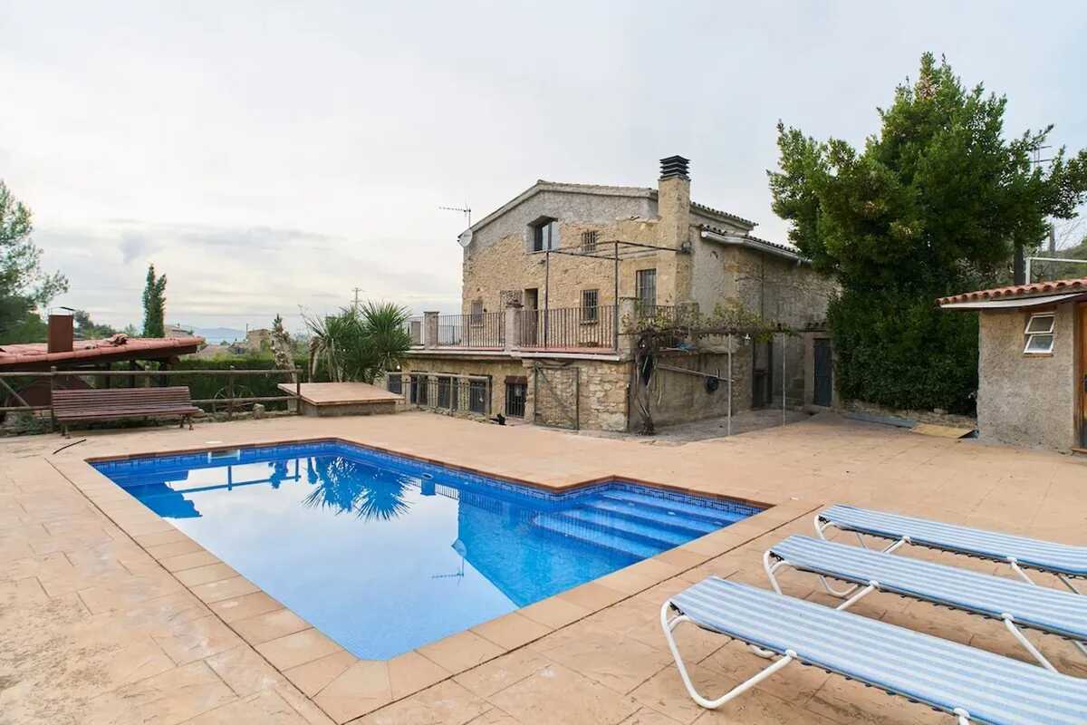 Villa 200 m² piscine chauffée à Castellbell i el Vilar - Photo 1