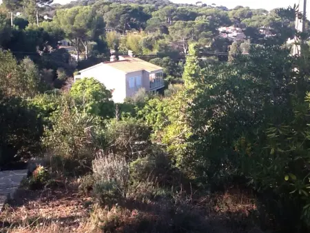 Appartement 2 chambres avec terrasse et parking privé à Hyères : photo 7