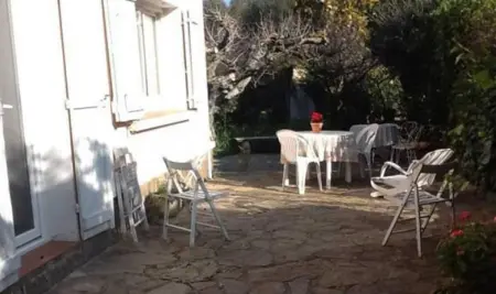 Appartement 2 chambres avec terrasse et parking privé à Hyères : photo 13