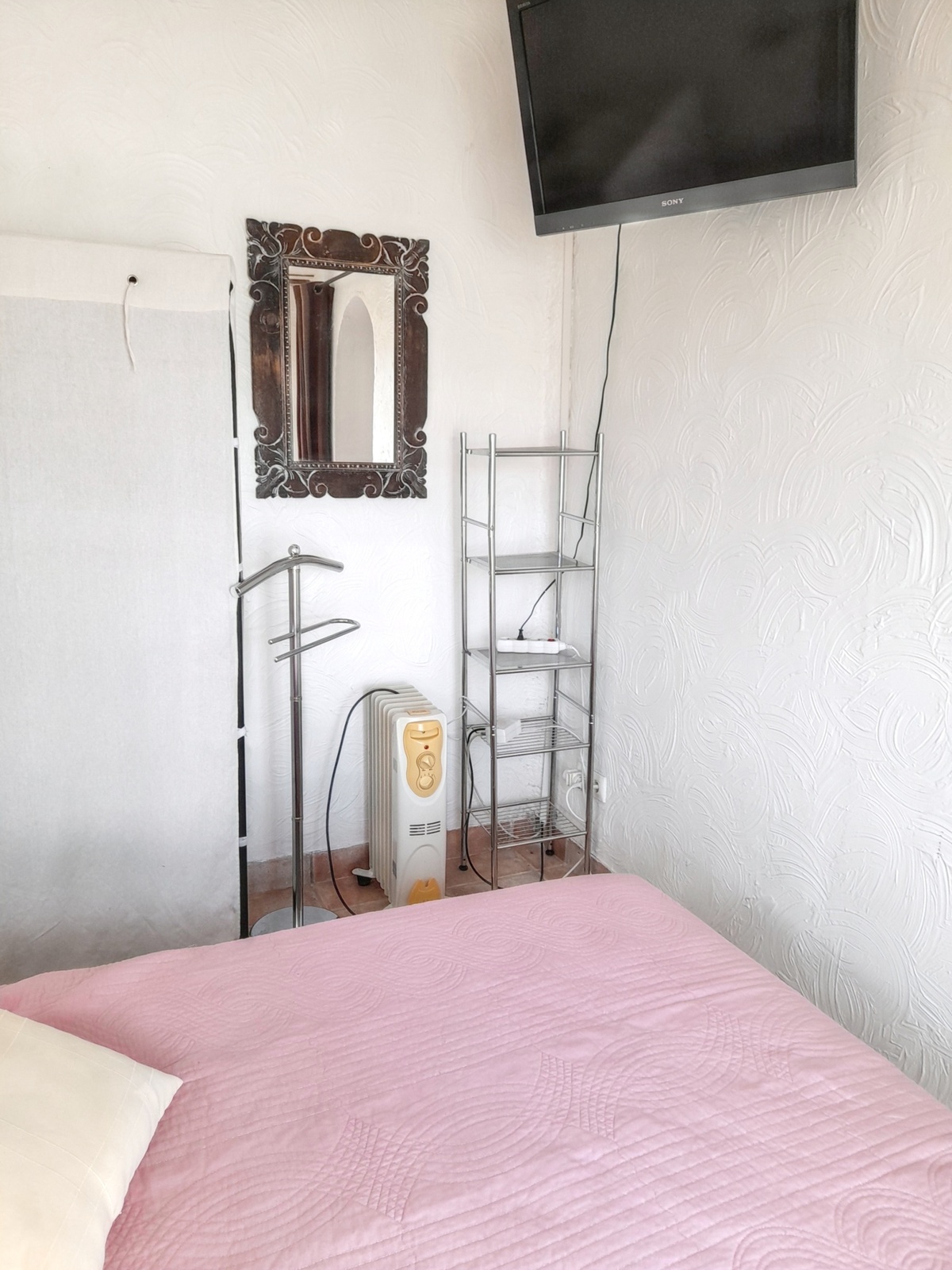 Maison 25 m² avec jacuzzi et piste de pétanque - Photo 6