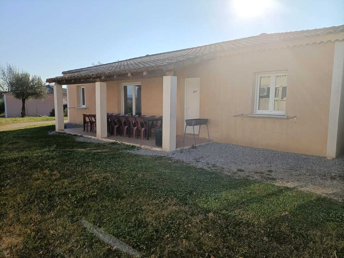 Maison accueillante avec jardin et piscine partagée à Grospierres - Photo 20