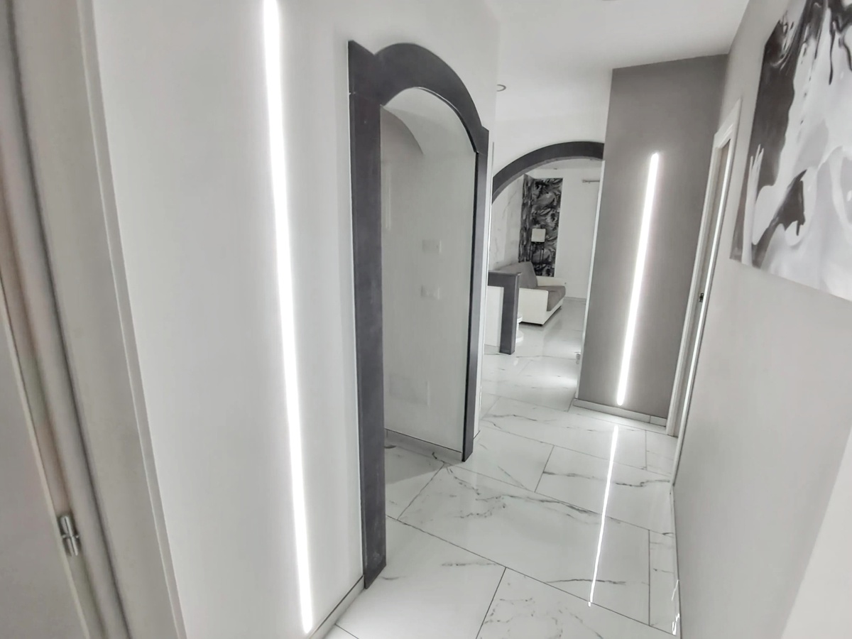 Maison 100 m² avec terrasse et jacuzzi à Noto - Photo 12