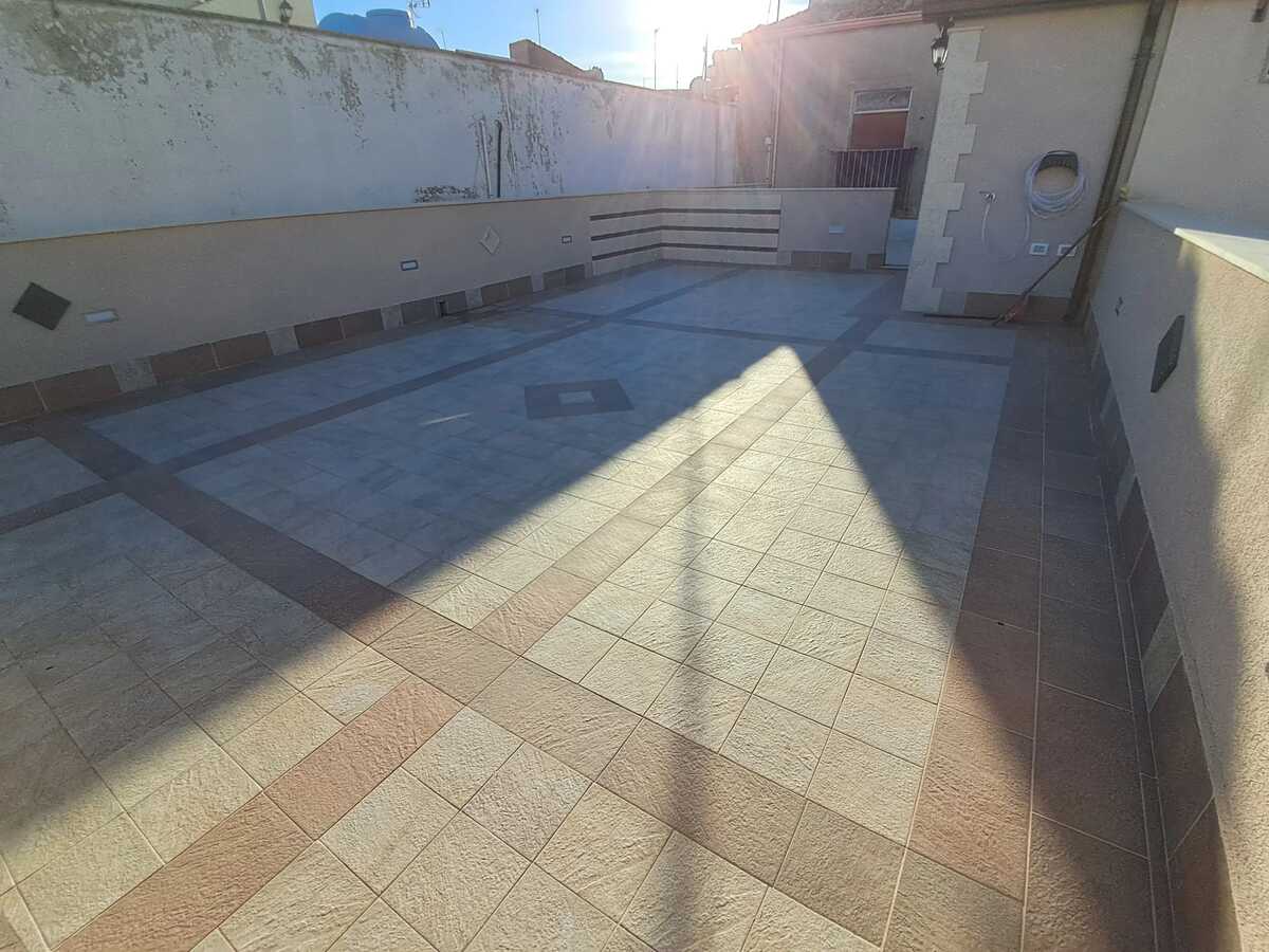 Maison 100 m² avec terrasse et jacuzzi à Noto - Photo 22