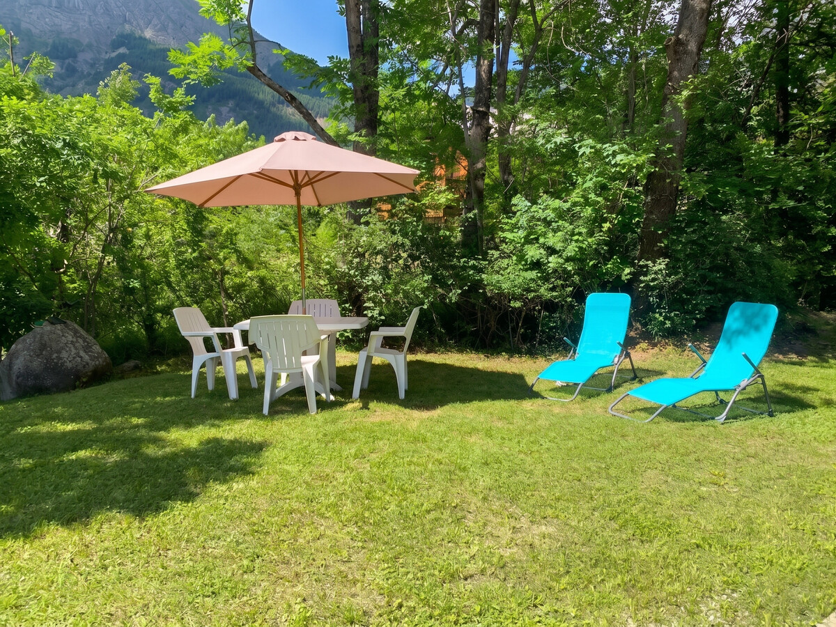 Chalet 40 m² avec terrasse, vue montagnes à Allos - Photo 7