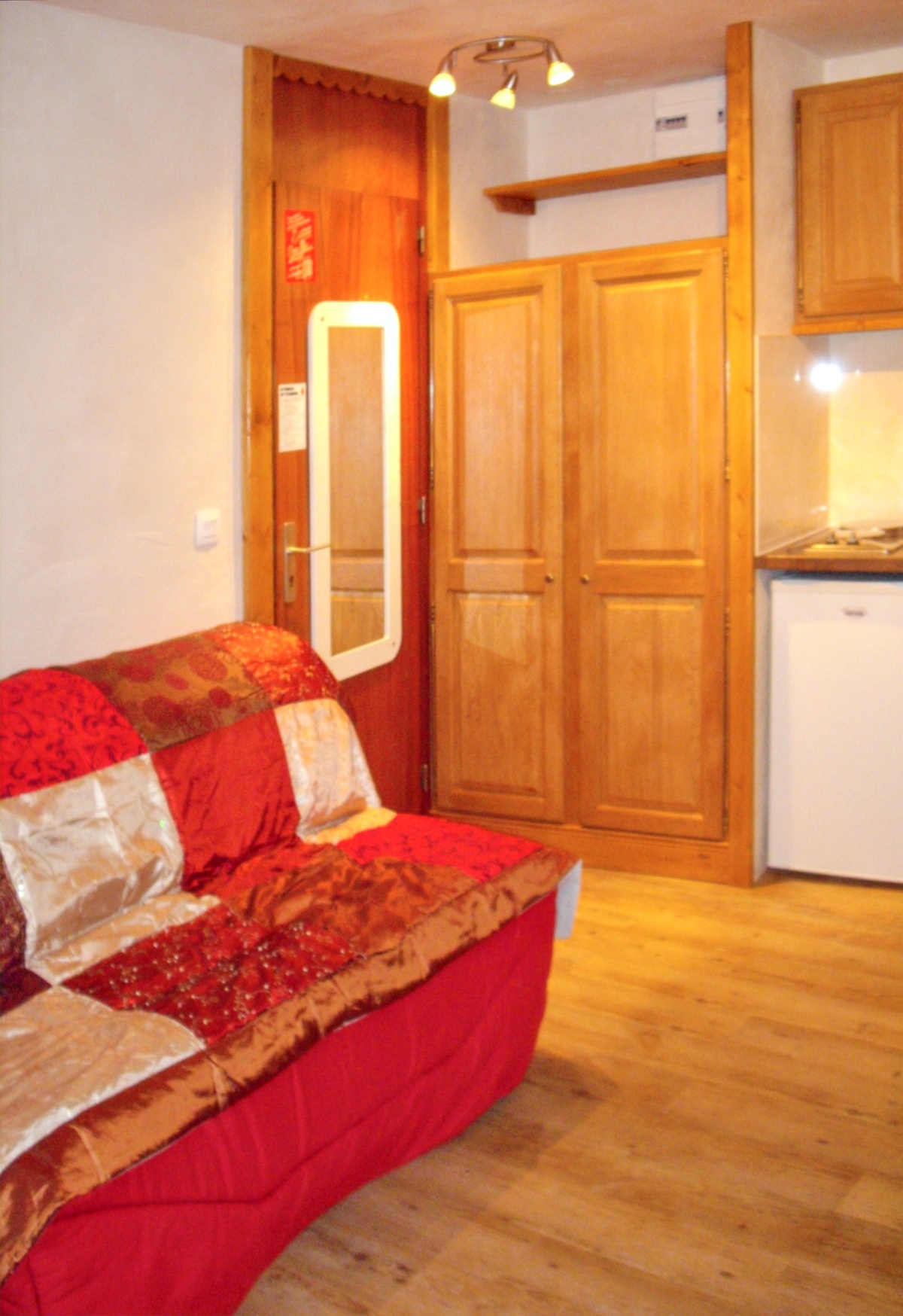 Studio 20 m² avec balcon vue montagne et accès pistes - Photo 9