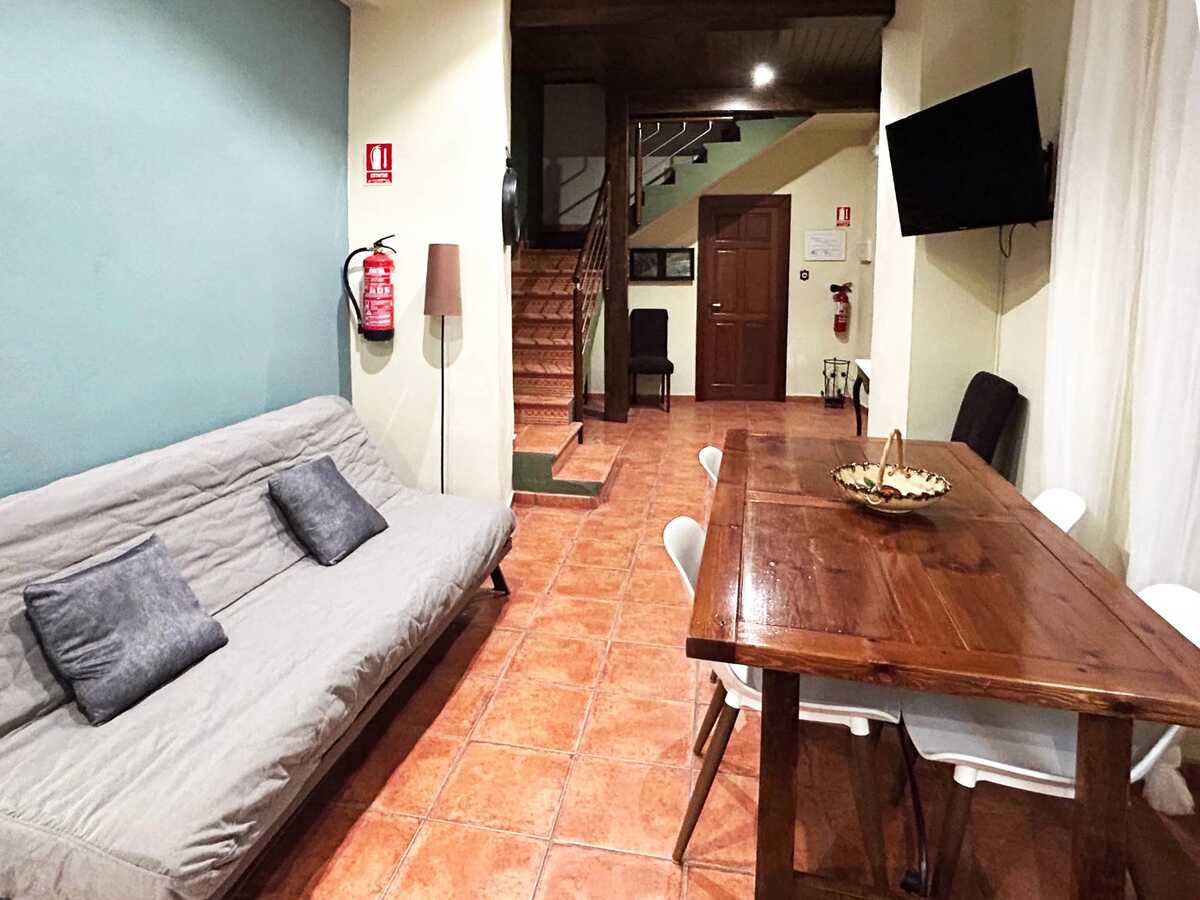 Maison 8 pers. avec vue montagnes et barbecue à Arjona - Photo 8