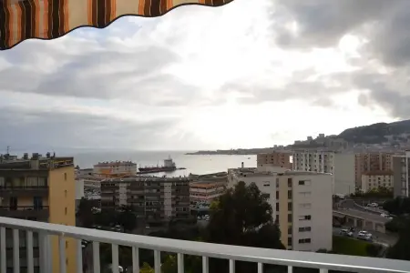 Appartement avec balcon privé et parking gratuit à Ajaccio : photo 12
