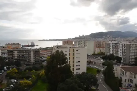 Appartement avec balcon privé et parking gratuit à Ajaccio : photo 13