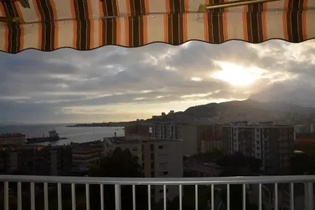 Appartement avec balcon privé et parking gratuit à Ajaccio : photo 14