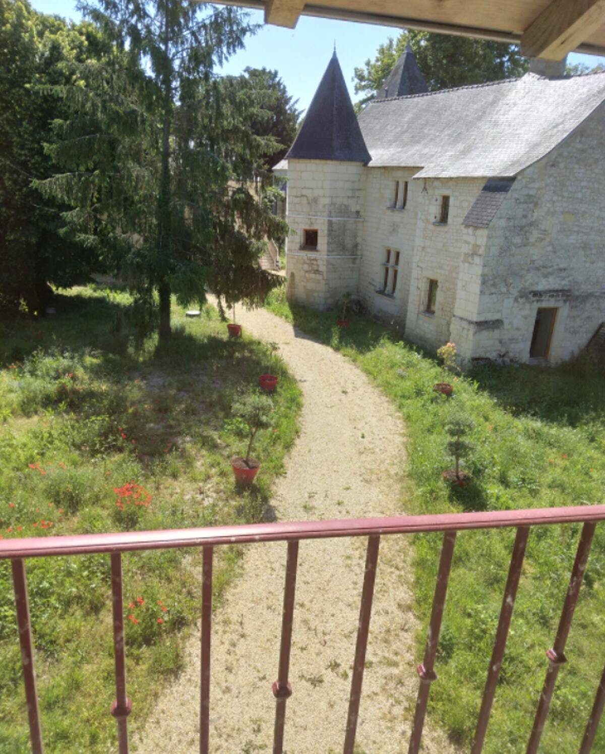 Maison 80m² avec terrasse et jardin à Courchamps - Photo 4