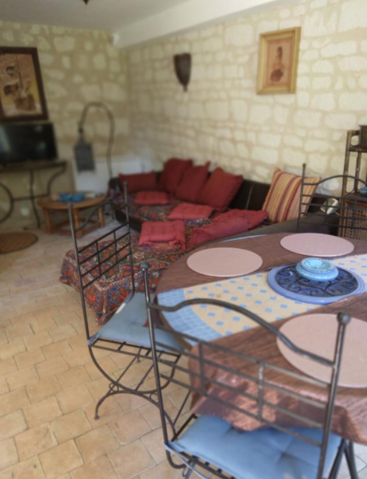 Maison 80m² avec terrasse et jardin à Courchamps - Photo 8