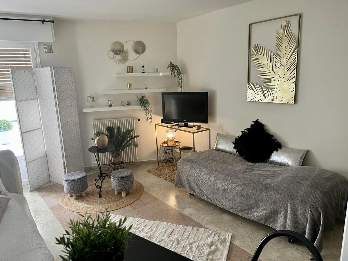 Studio 23 m² à Cannes, balcon et parking inclus - Photo 1