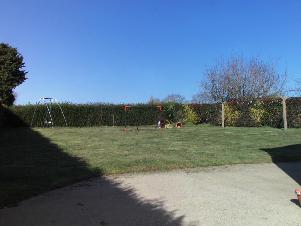 Maison 4 chambres Trégomeur, jardin avec balançoire - Photo 16