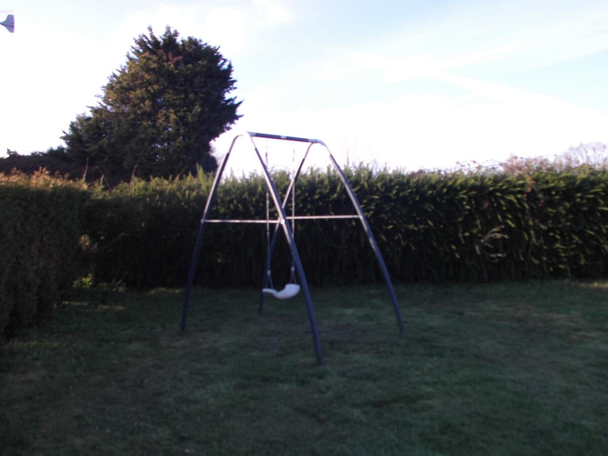 Maison 4 chambres Trégomeur, jardin avec balançoire - Photo 18
