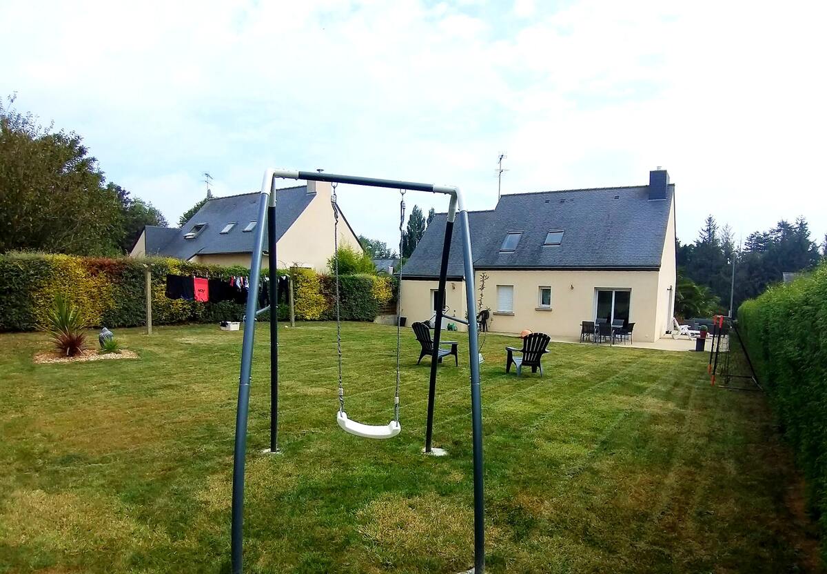 Maison 4 chambres Trégomeur, jardin avec balançoire - Photo 22