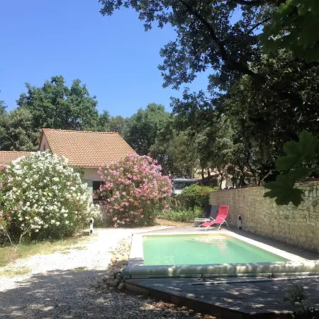 Location villa à Arpaillargues et Aureillac, Villa charmante à Arpaillargues-et-Aureillac avec piscine privée